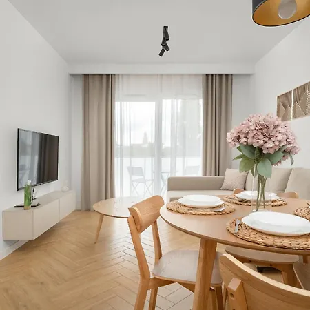 Stylowy Apartament W Odcieniach Bezu Balkon & Parking By Noclegi Renters Wroclaw Exterior photo