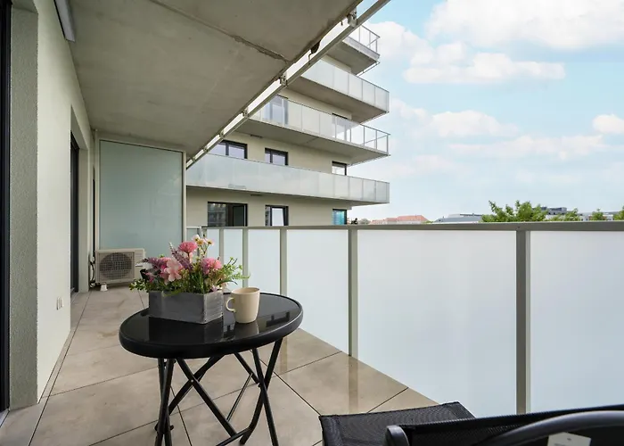 Stylowy Apartament W Odcieniach Bezu Balkon & Parking By Noclegi Renters