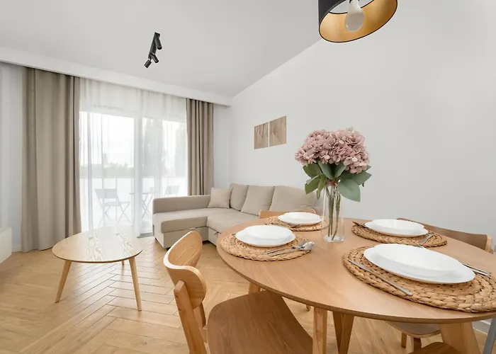 Stylowy Apartament W Odcieniach Bezu Balkon & Parking By Noclegi Renters