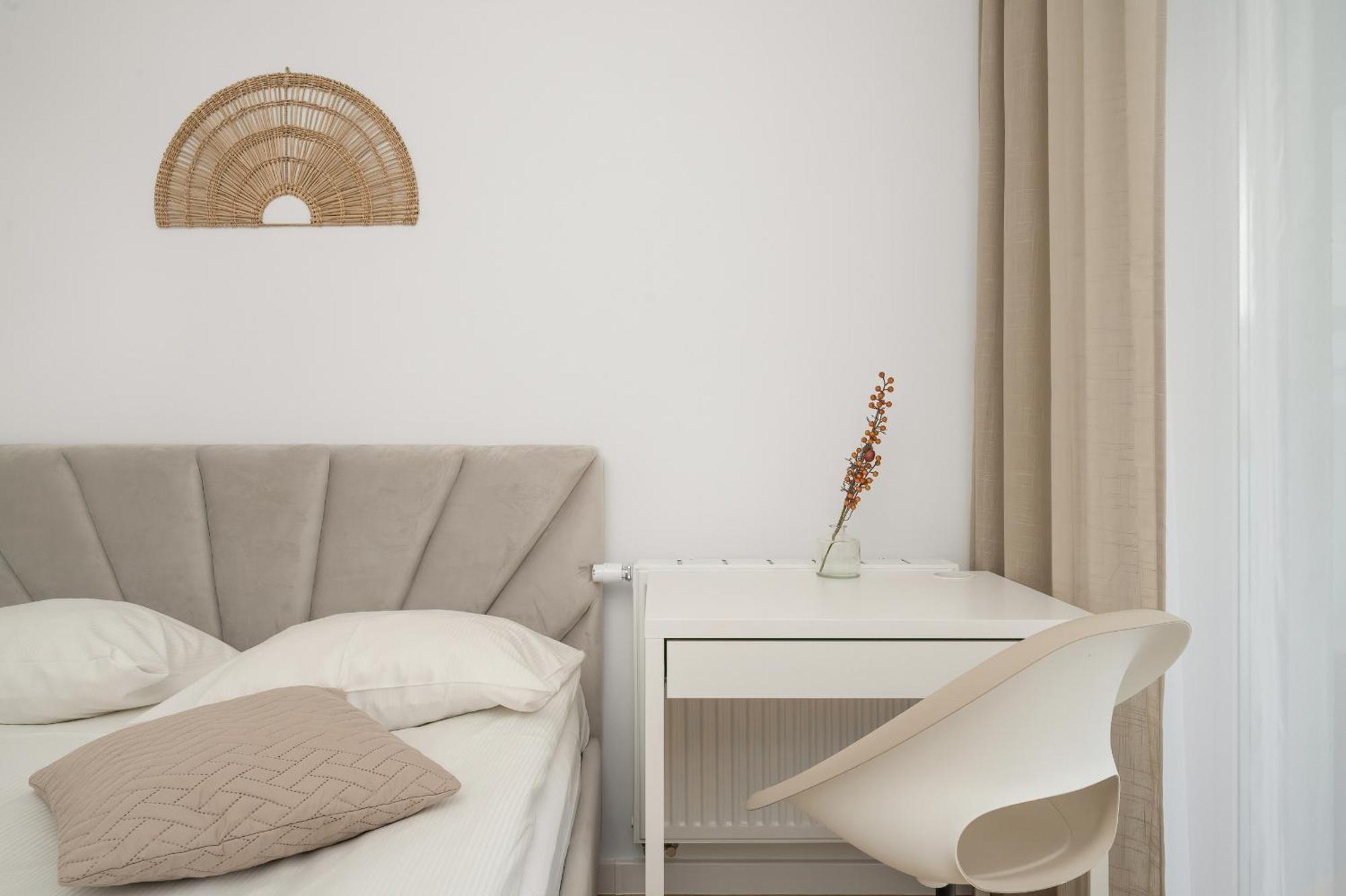 Stylowy W Odcieniach Bezu Balkon & Parking By Renters