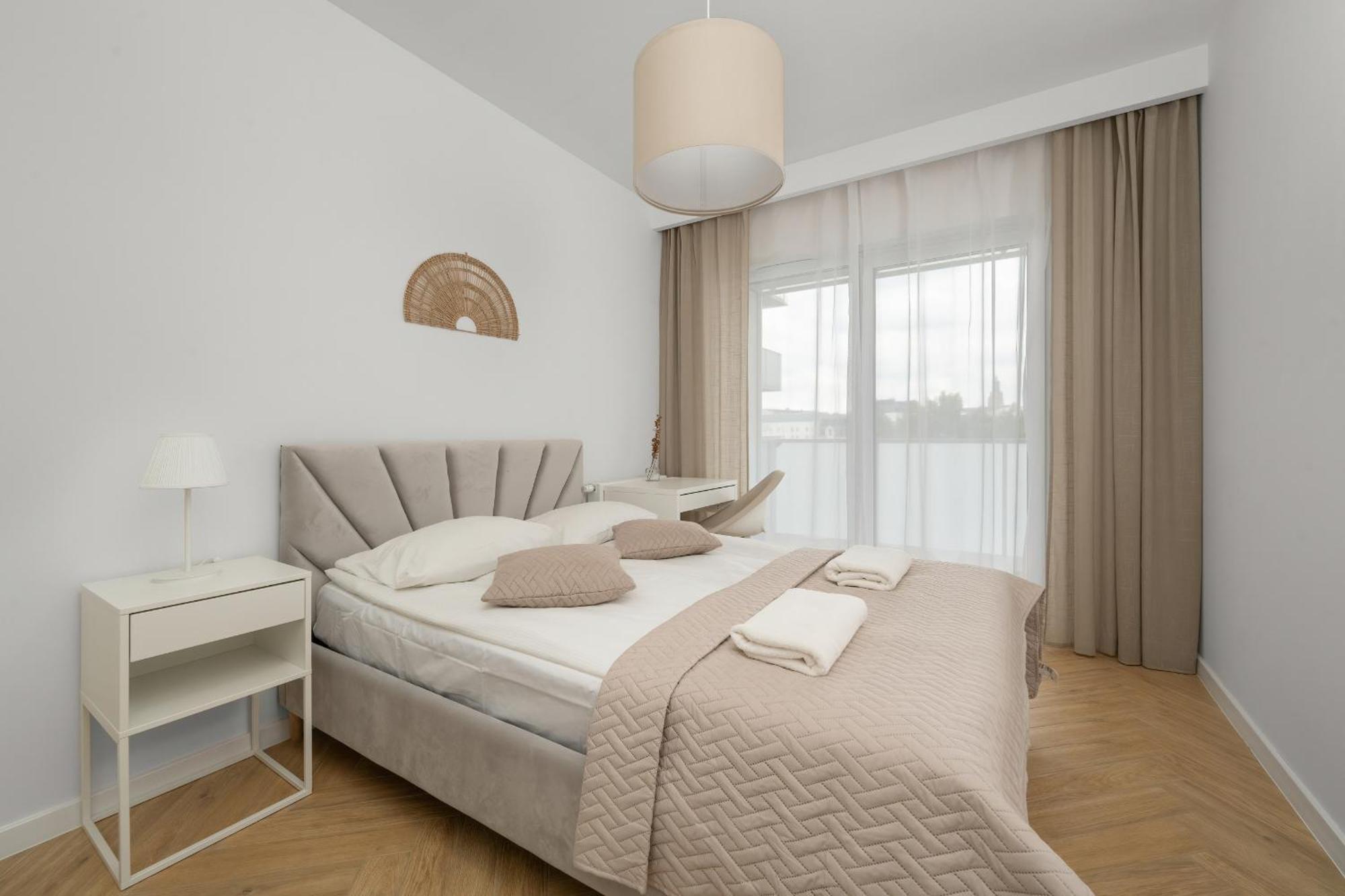 Apartmán Stylowy W Odcieniach Bezu Balkon & Parking By Renters *