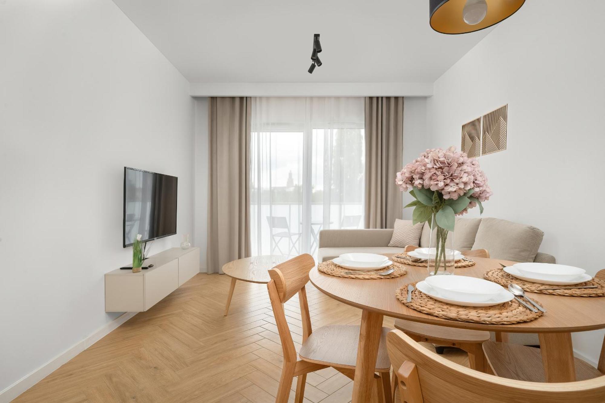 Stylowy W Odcieniach Bezu Balkon & Parking By Renters